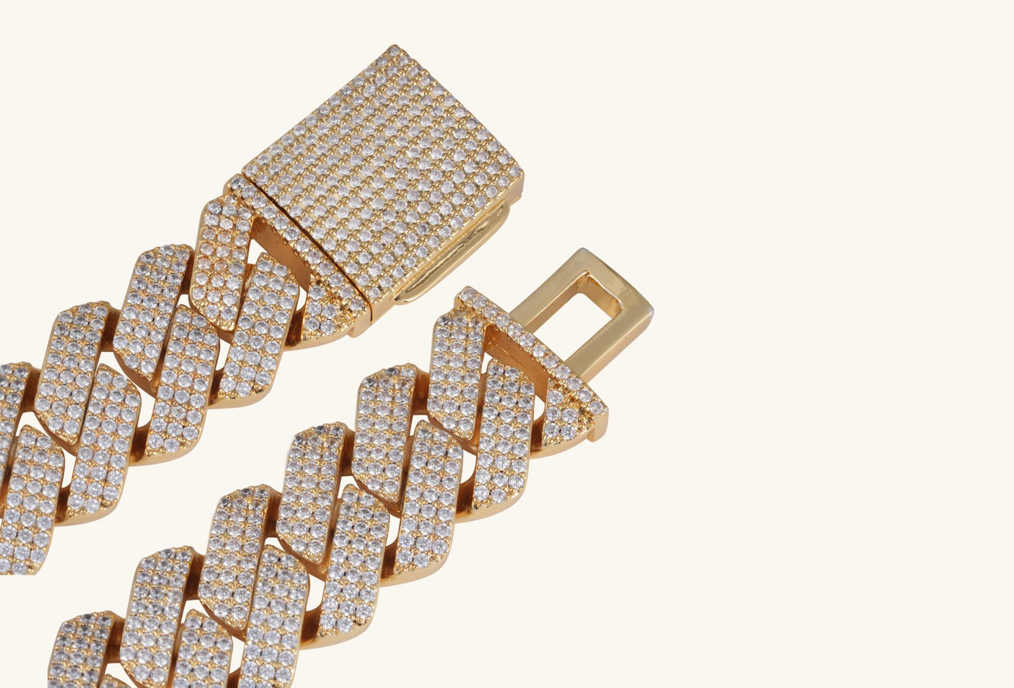 Close-up detail of clasp and diamond settings on 20mm Cuban Bracelet
