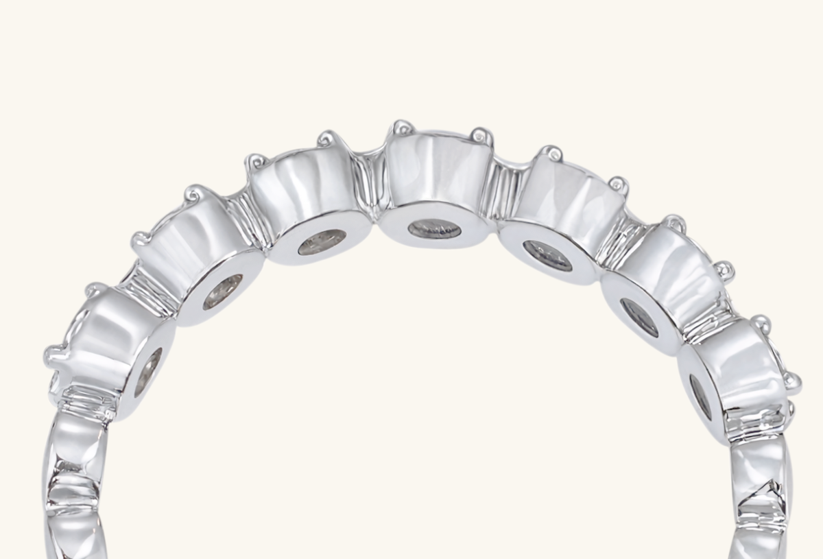 BuzzBloom Endless Allure eternity band close-up of diamond settings